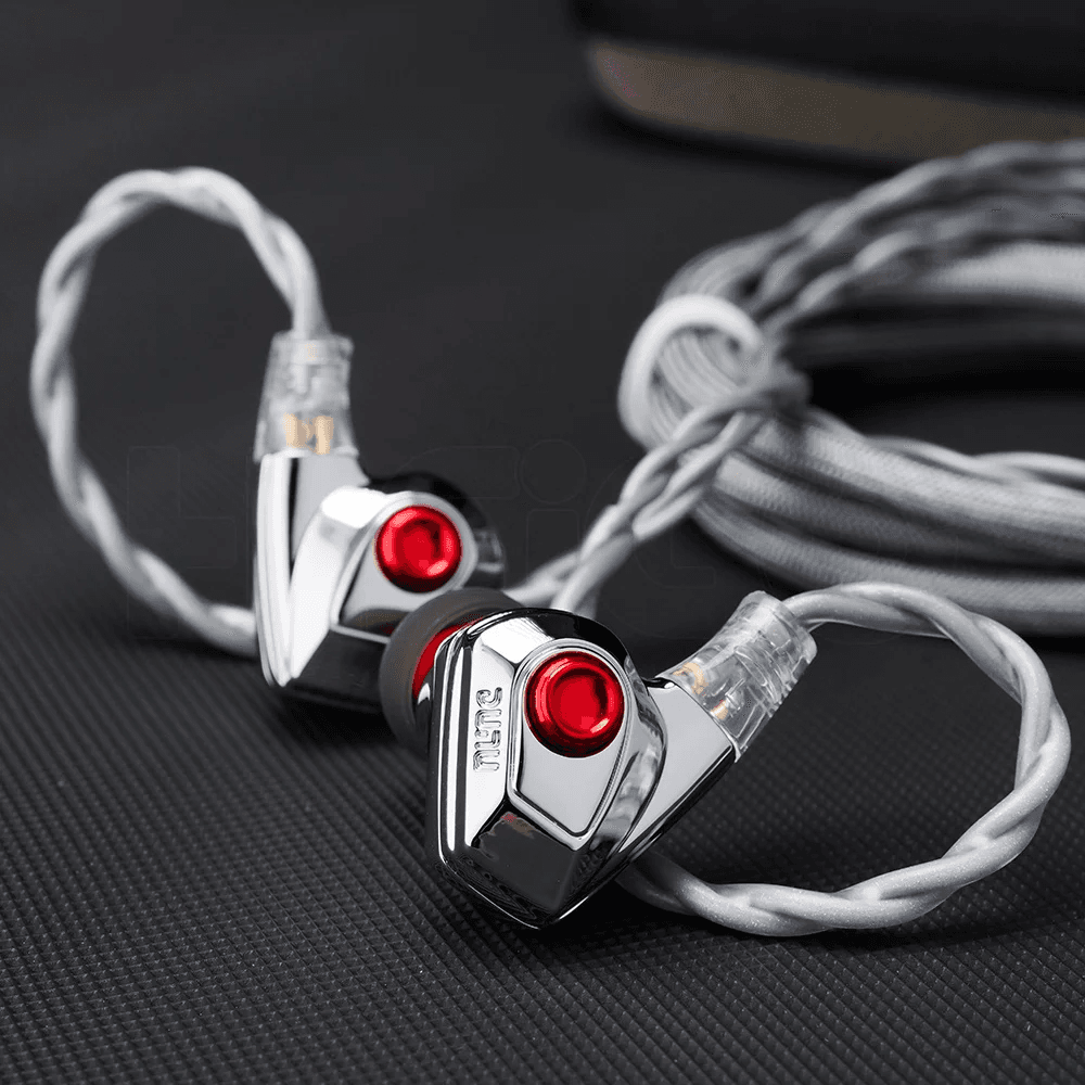 DUNU TITAN S2 — цельнометаллические IEM с мощным драйвером и детальным звучанием